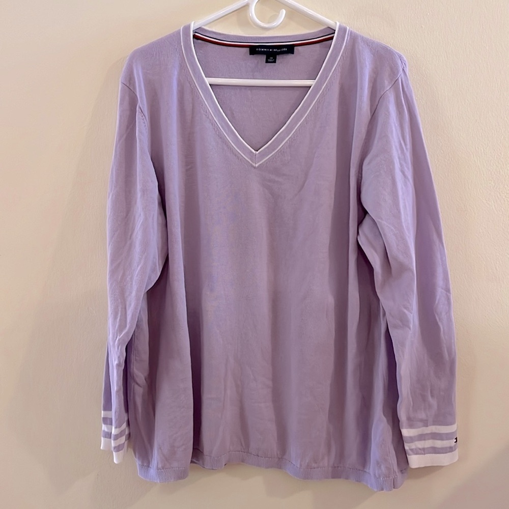 Tommy Hilfiger V-Neck Lavender Sweater Plus Sz 2X